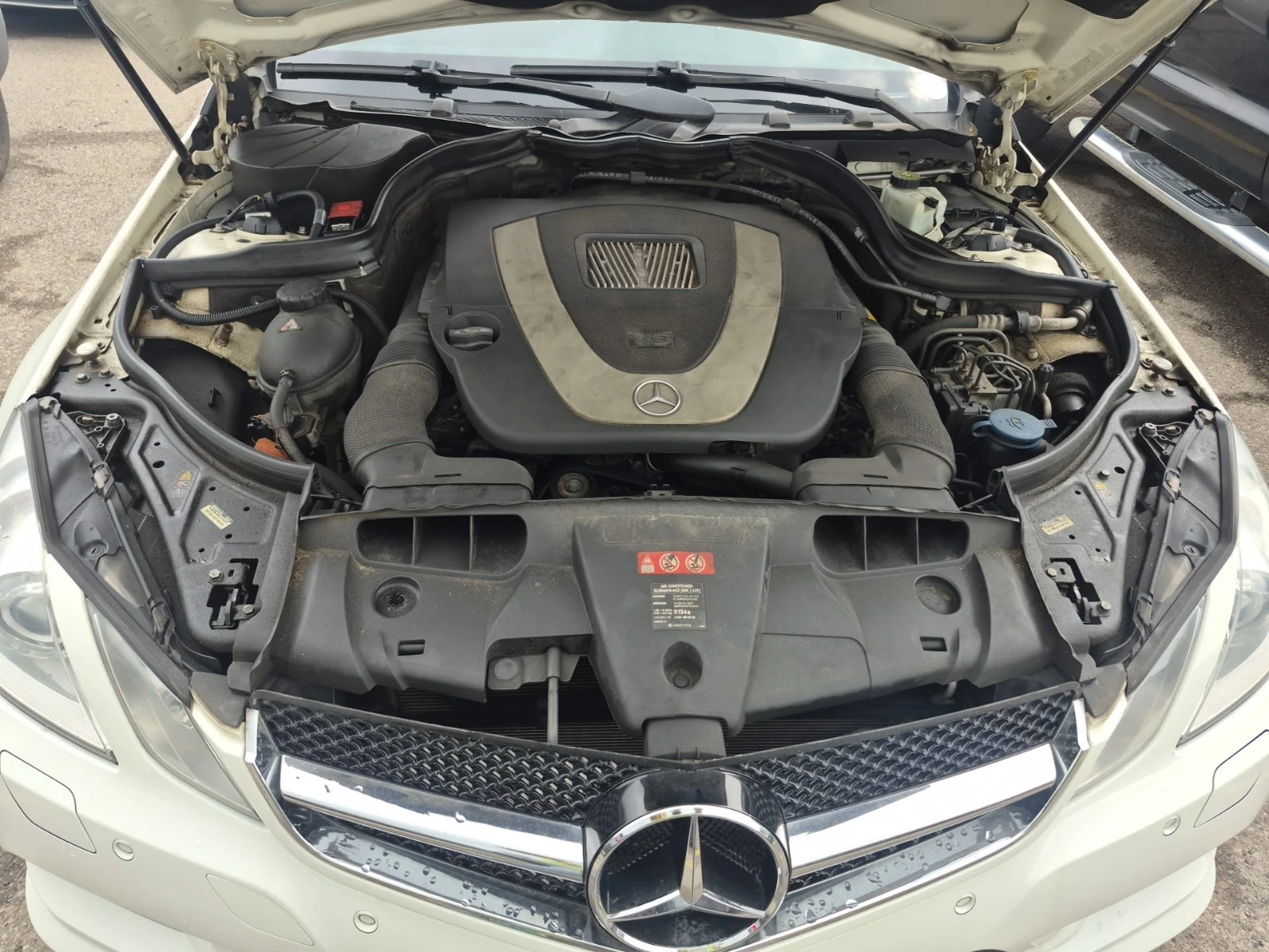 Mercedes-Benz E 350   3.5L / 2 КЛЮЧА / АВТОКРЕДИТ, снимка 16 - Автомобили и джипове - 55847551