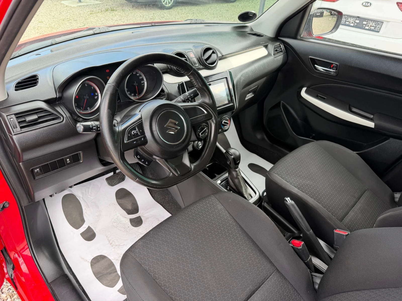 Suzuki Swift 1.2i/90hp/NAVI/ AUTOMATIC/, снимка 11 - Автомобили и джипове - 56324522