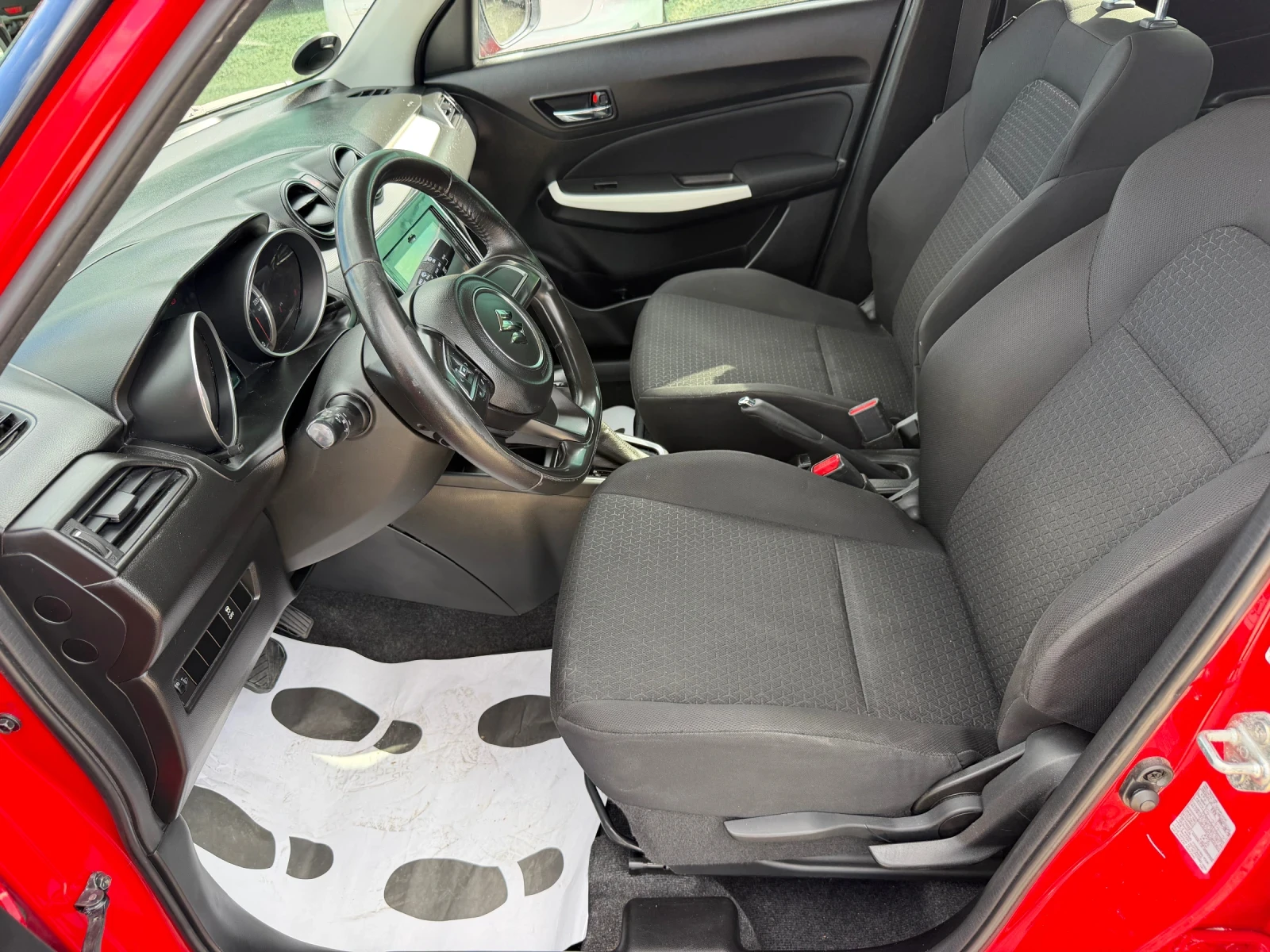Suzuki Swift 1.2i/90hp/NAVI/ AUTOMATIC/, снимка 12 - Автомобили и джипове - 56324522