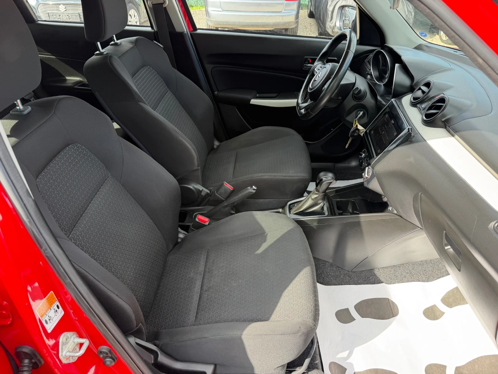 Suzuki Swift 1.2i/90hp/NAVI/ AUTOMATIC/, снимка 13 - Автомобили и джипове - 56324522