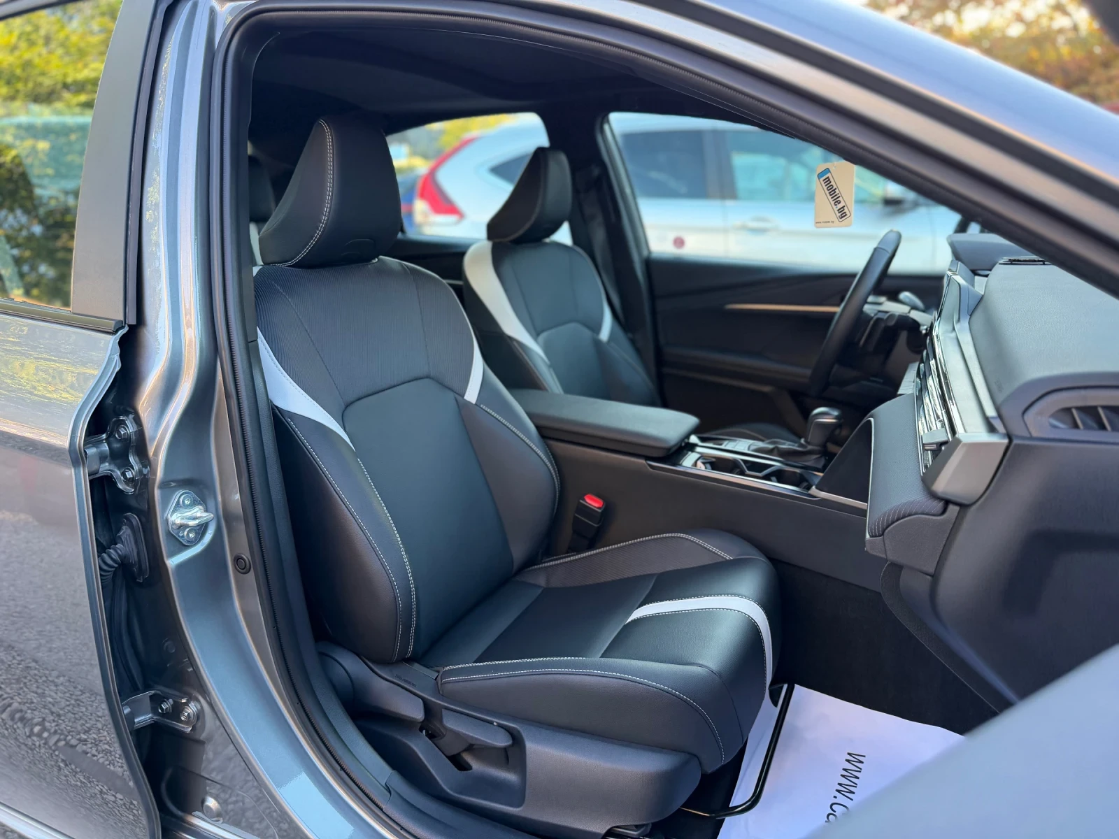 Toyota Camry 2.5 (232 ��) Hybrid AWD e-CVT | Mobile.bg � ����������� 11