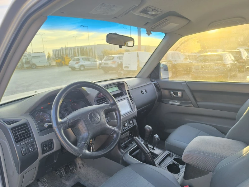 Mitsubishi Pajero 3.2D, снимка 10 - Автомобили и джипове - 47838831