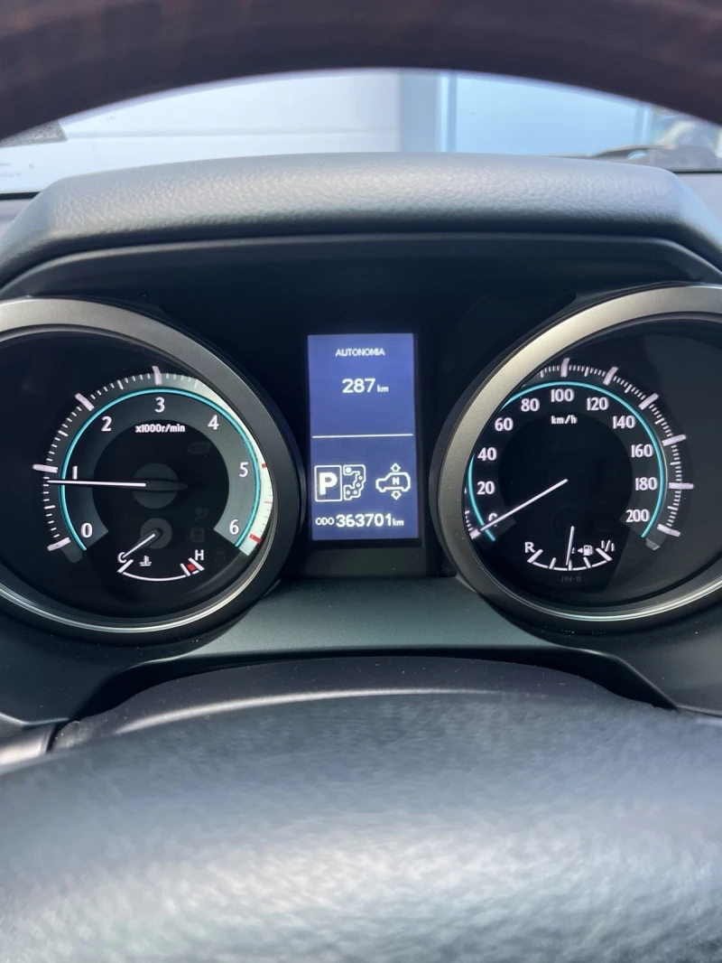 Toyota Land cruiser 150, снимка 9 - Автомобили и джипове - 50080503