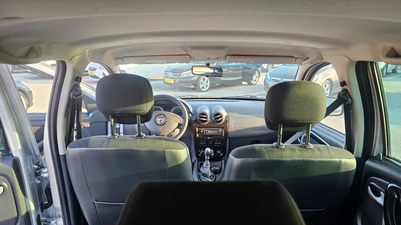 Dacia Duster 1.5DCI---153.000km, снимка 7 - Автомобили и джипове - 52449164