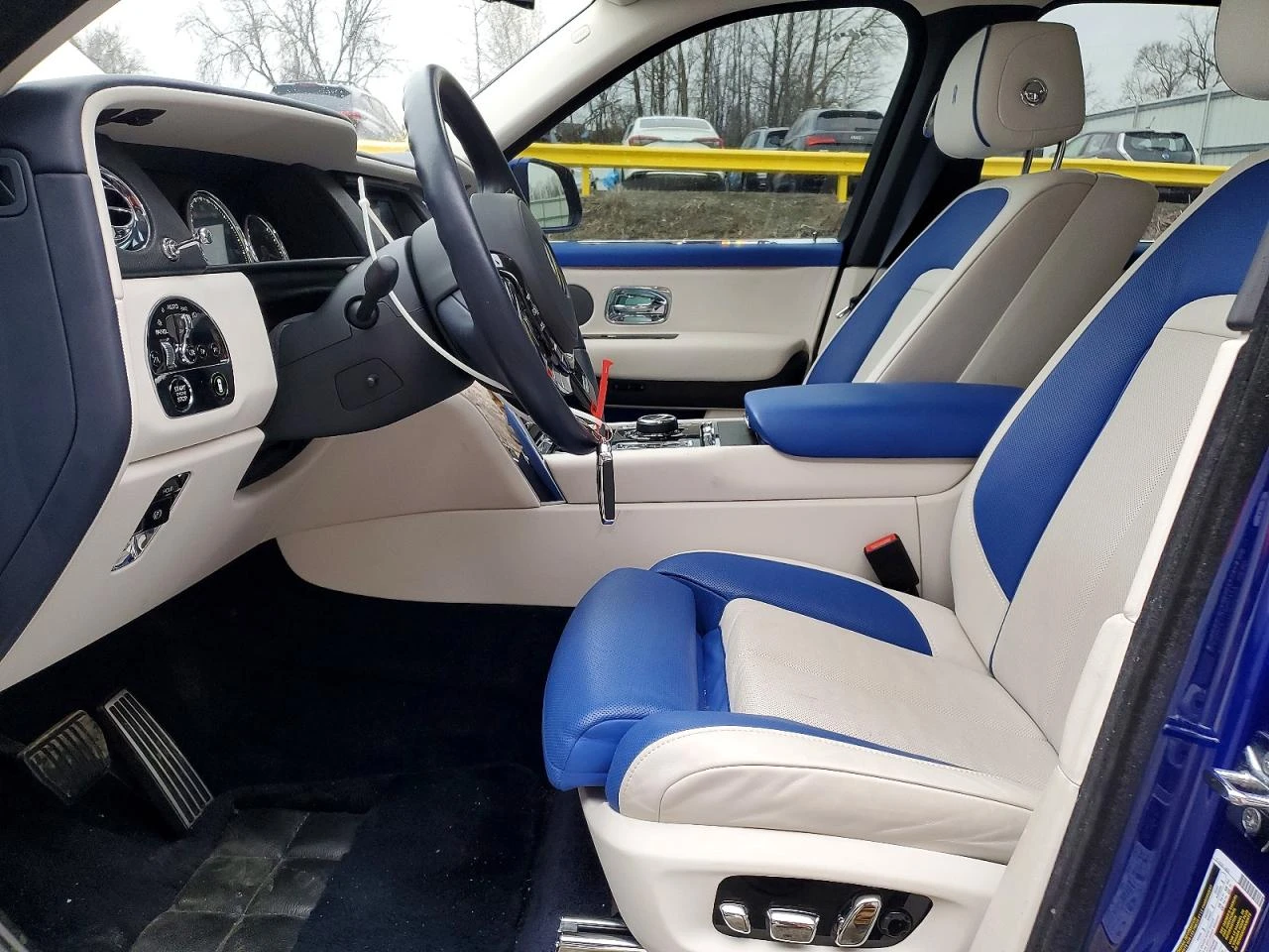 Rolls-Royce Cullinan  - изображение 7