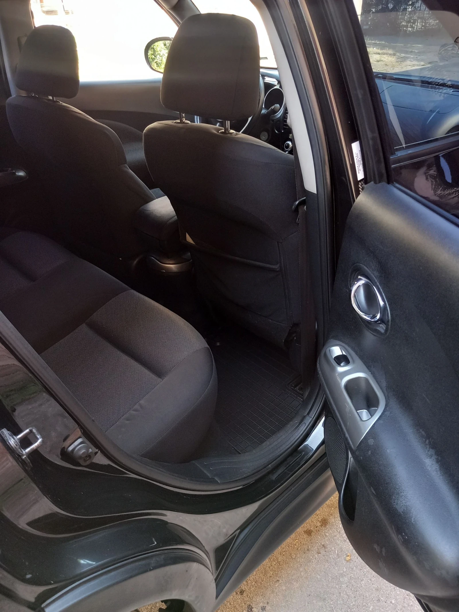 Nissan Juke Газ, снимка 7 - Автомобили и джипове - 53720632