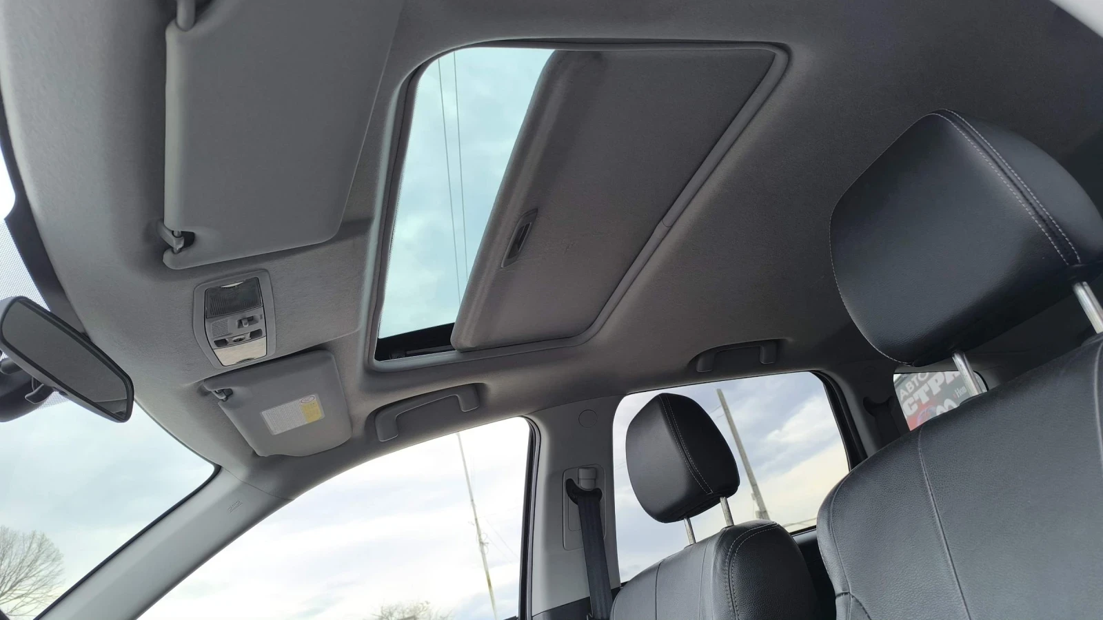 Mitsubishi Outlander 2.4i , снимка 11 - Автомобили и джипове - 54153735