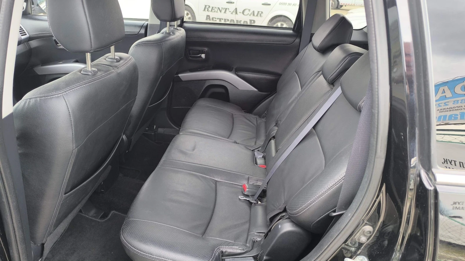 Mitsubishi Outlander 2.4i , снимка 6 - Автомобили и джипове - 54153735