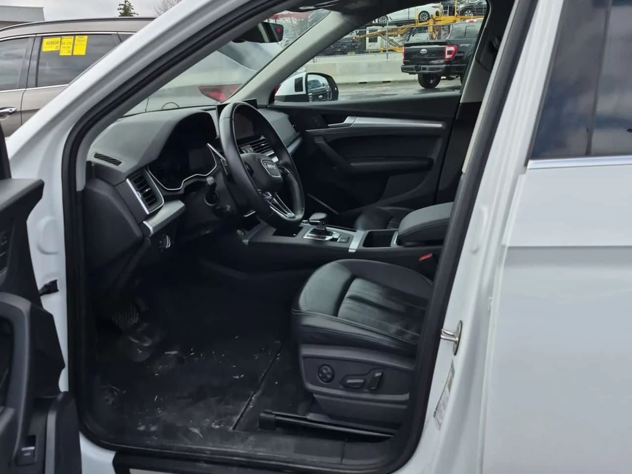 Audi Q5 * PROGRESSIV * KEYLESS* ПОДГРЕВИ* ПАНО* CARFAX, снимка 5 - Автомобили и джипове - 54185724