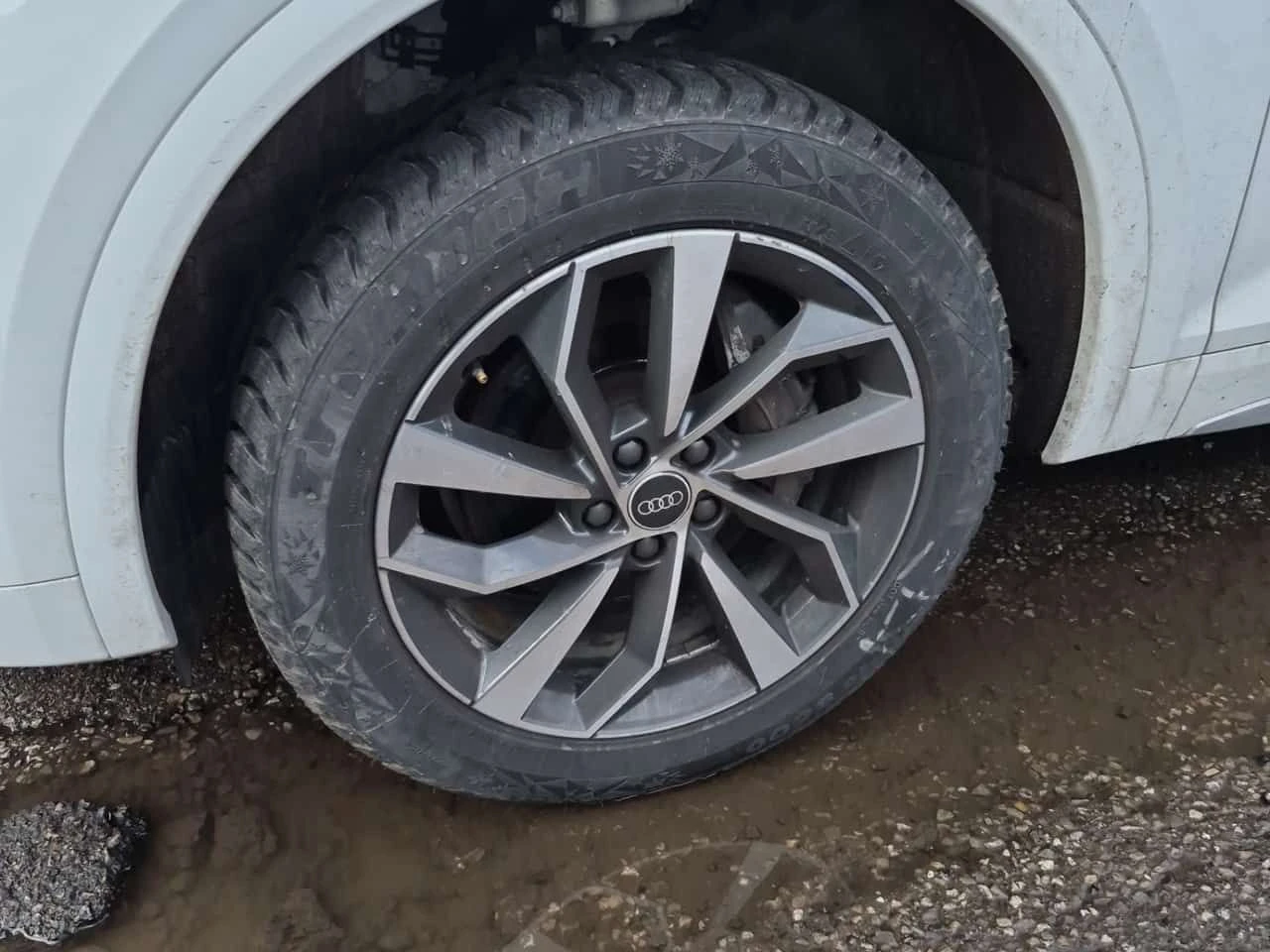 Audi Q5 * PROGRESSIV * KEYLESS* ПОДГРЕВИ* ПАНО* CARFAX, снимка 6 - Автомобили и джипове - 54185724