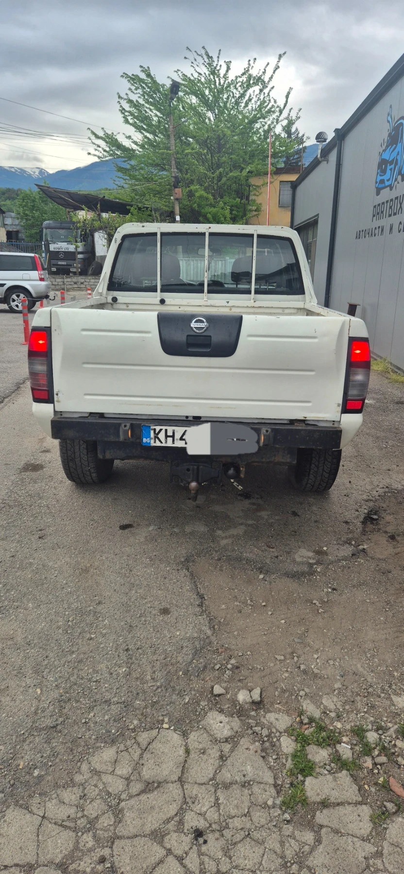 Nissan Navara YD25, снимка 6 - Автомобили и джипове - 54456101