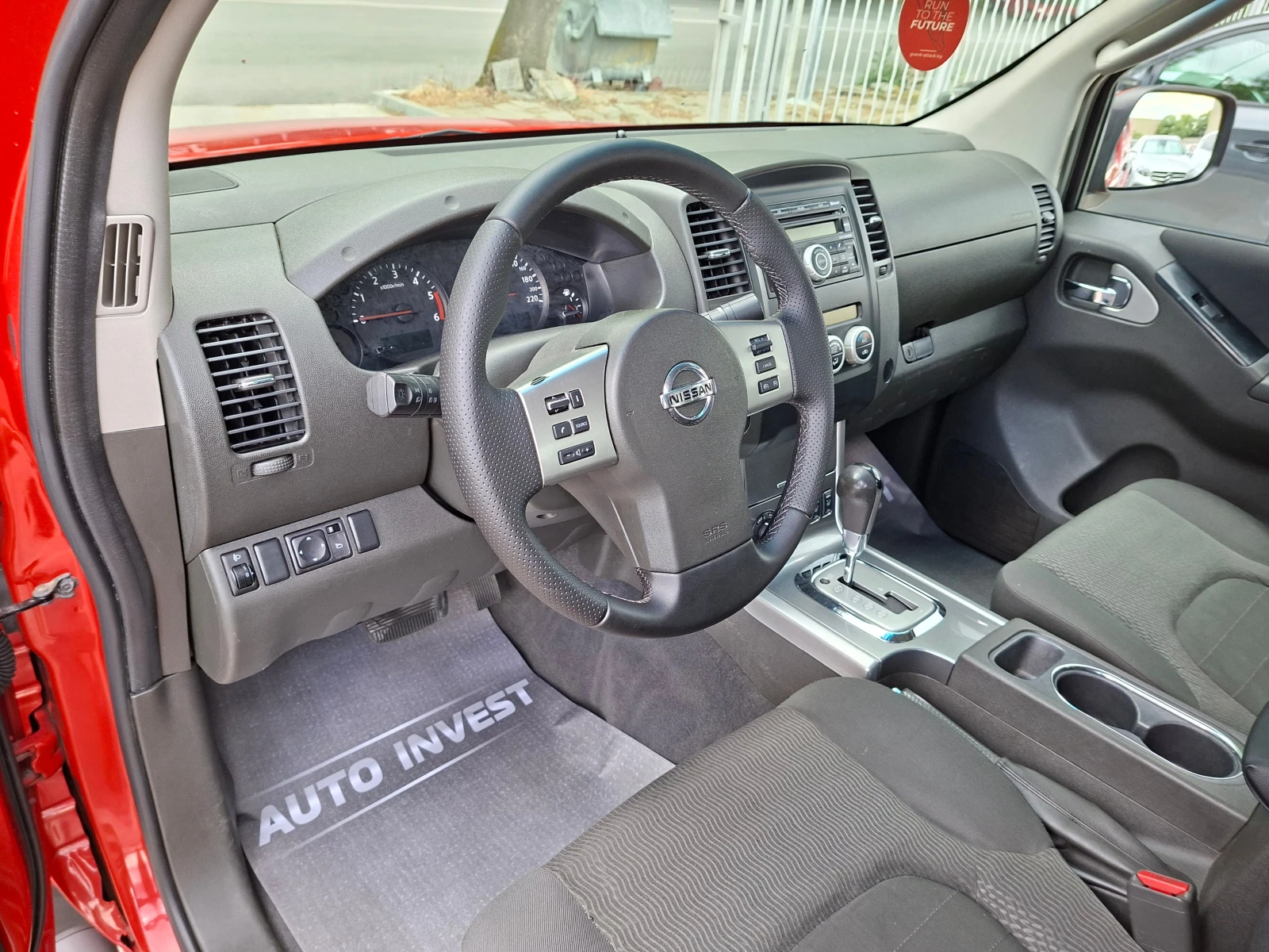 Nissan Navara 2.5/190ks, снимка 10 - Автомобили и джипове - 54699552