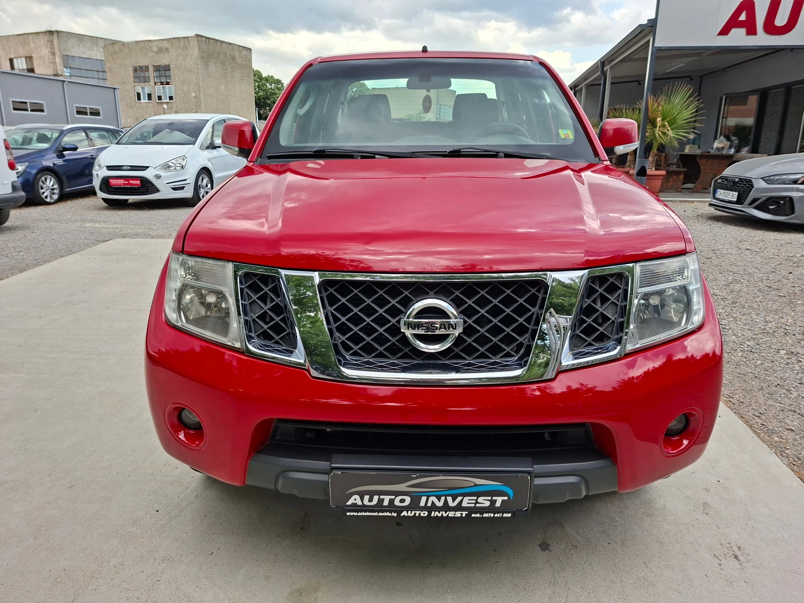 Nissan Navara 2.5/190ks, снимка 2 - Автомобили и джипове - 54699552