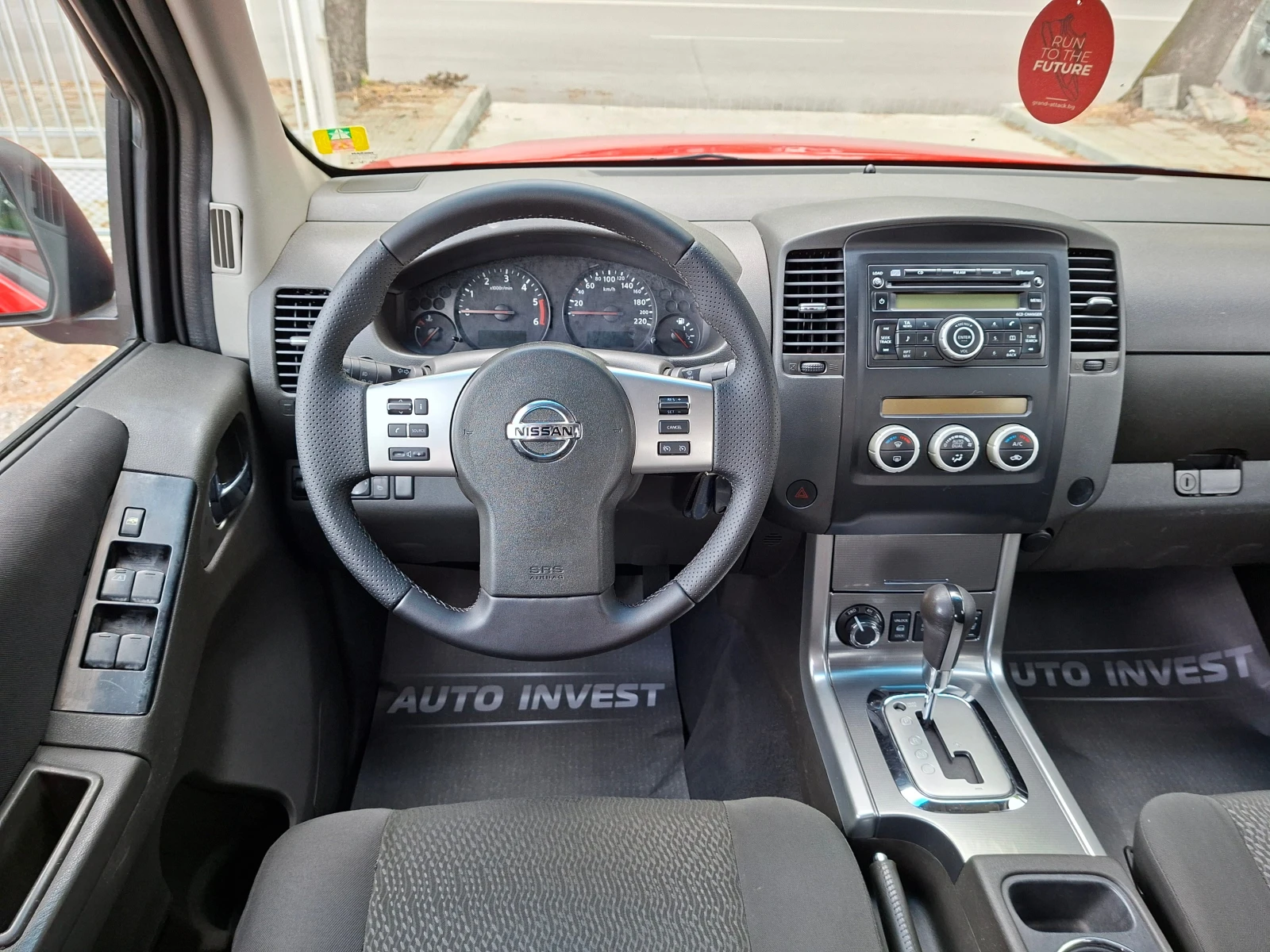 Nissan Navara 2.5/190ks, снимка 12 - Автомобили и джипове - 54699552