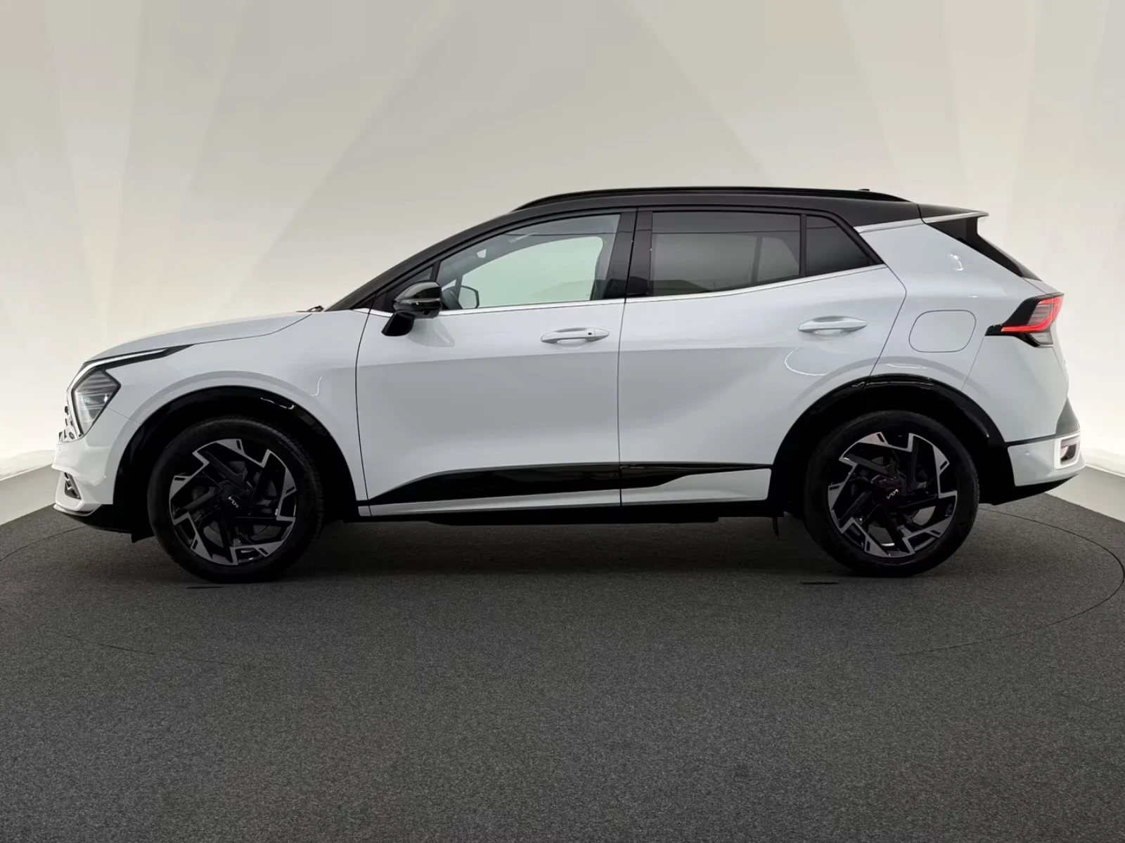 Kia Sportage 1.6 4WD* GT LINE* LED-ACC-HARMAN-360 -SBL, снимка 4 - Автомобили и джипове - 55641111