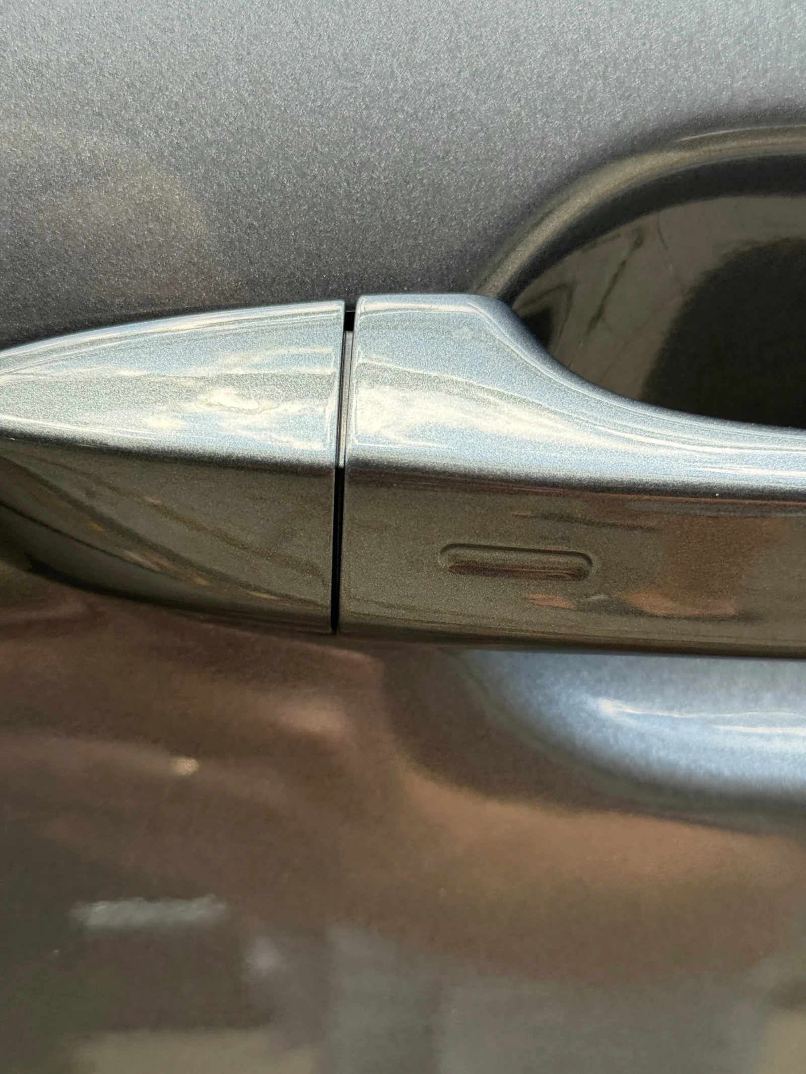 VW Tiguan 2.0 tdi, снимка 15 - Автомобили и джипове - 55877962