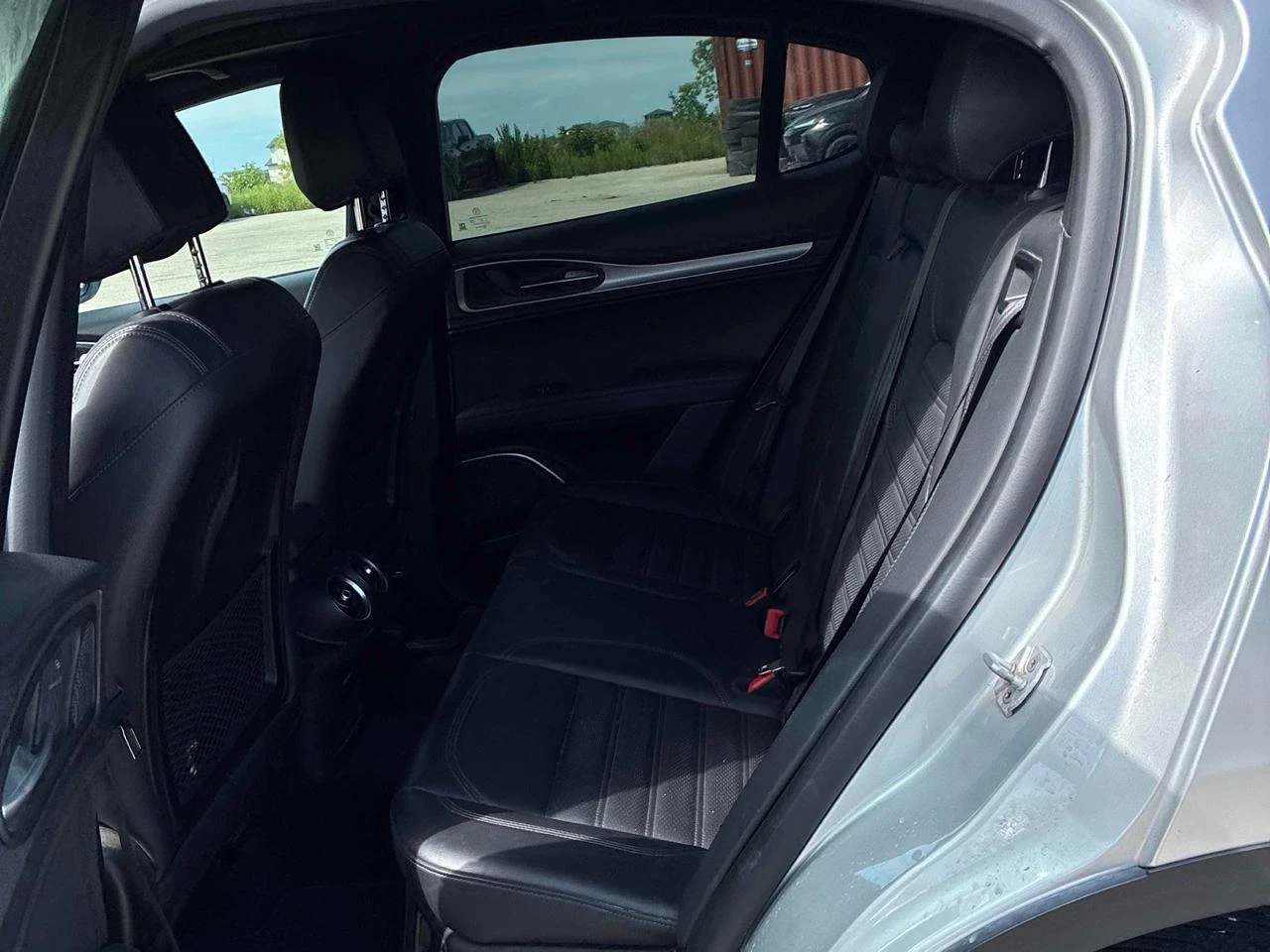 Alfa Romeo Stelvio TI SPORT * Цена до България , снимка 12 - Автомобили и джипове - 55941867