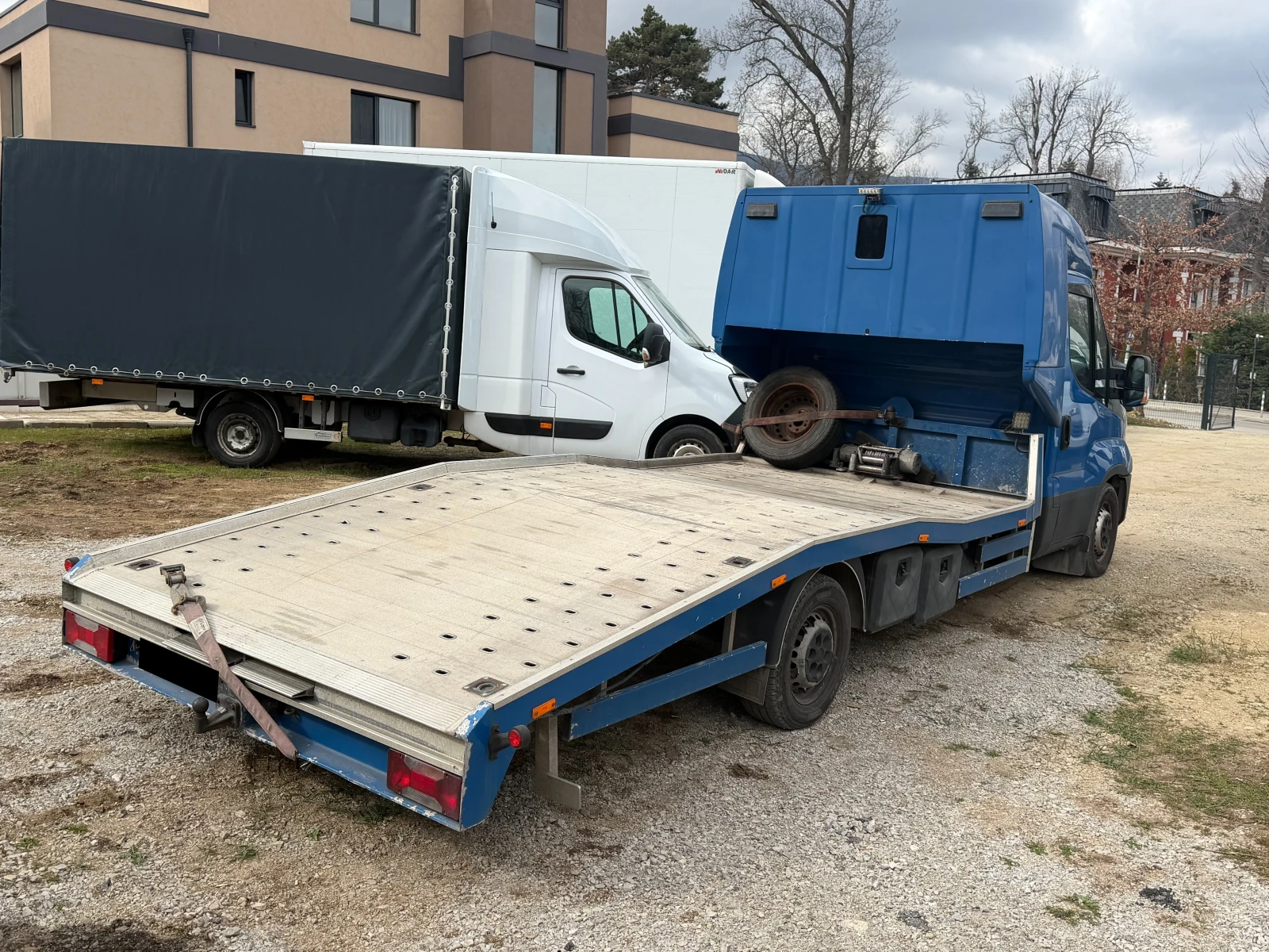 Iveco 35c18 ГОТОВ ЛИЗИНГ/7000 EURO първоначална /ЗАДНА СПАЛНЯ , снимка 7 - Бусове и автобуси - 54023914