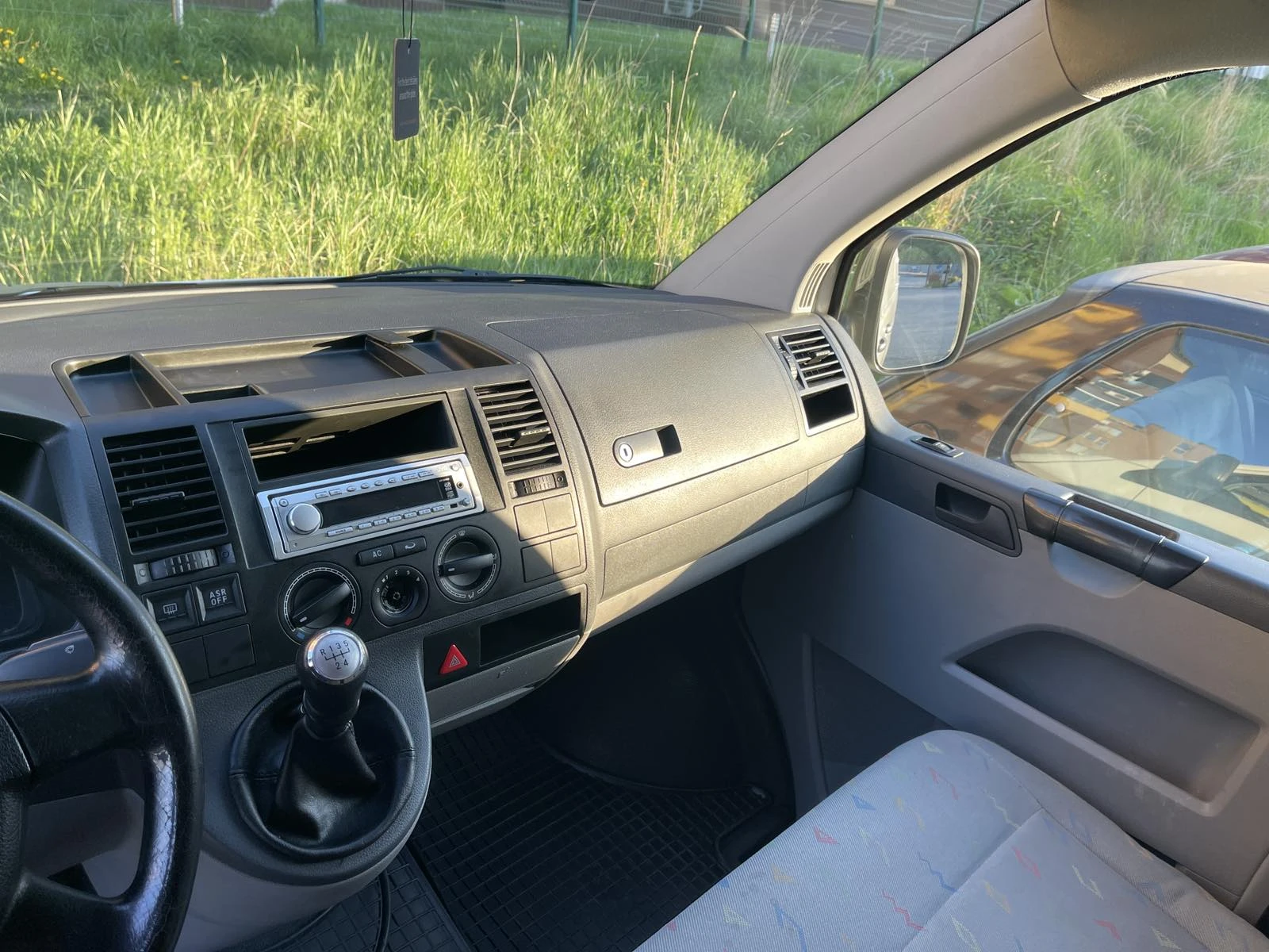 VW T5 Transporter, снимка 14 - Бусове и автобуси - 54431951