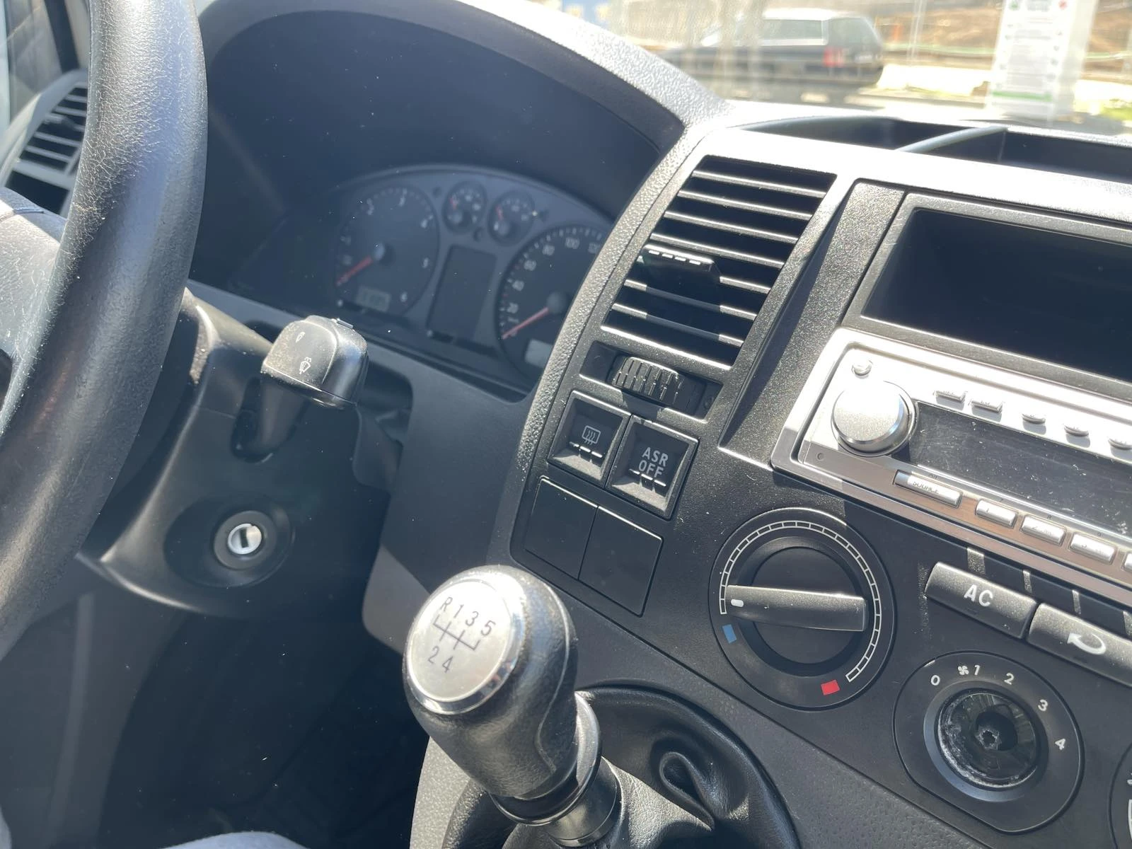 VW T5 Transporter, снимка 9 - Бусове и автобуси - 54431951