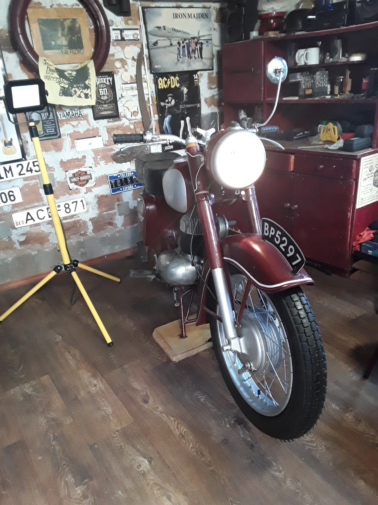 Balkan 250, снимка 1