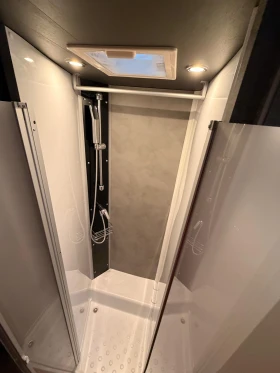 Кемпер Dethleffs Trend 7057 GT, снимка 8