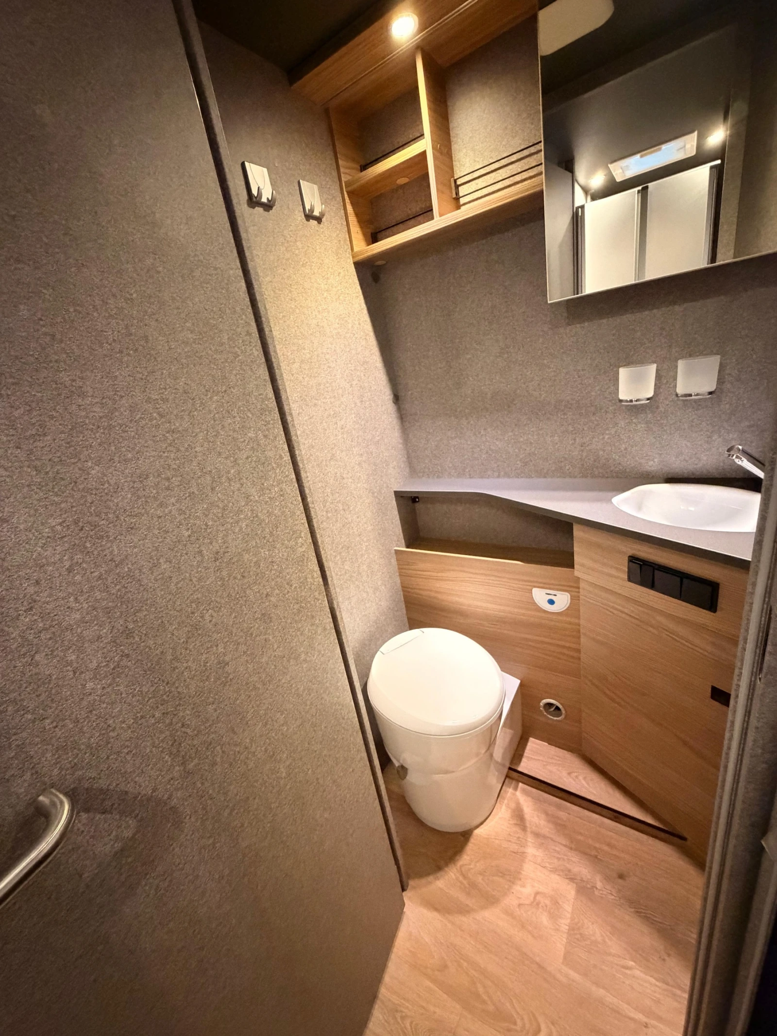  Dethleffs Trend 7057 GT | Mobile.bg   9