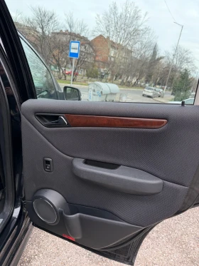 Mercedes-Benz A 180 Elegance, снимка 11