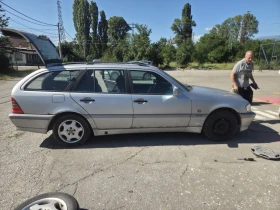 Mercedes-Benz C 180, снимка 16