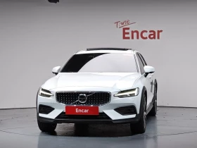 Volvo V60 Cross Country 2.0 Automatic, снимка 1