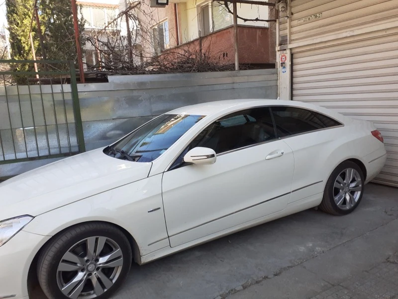 Mercedes-Benz E 250, снимка 3 - Автомобили и джипове - 43452667