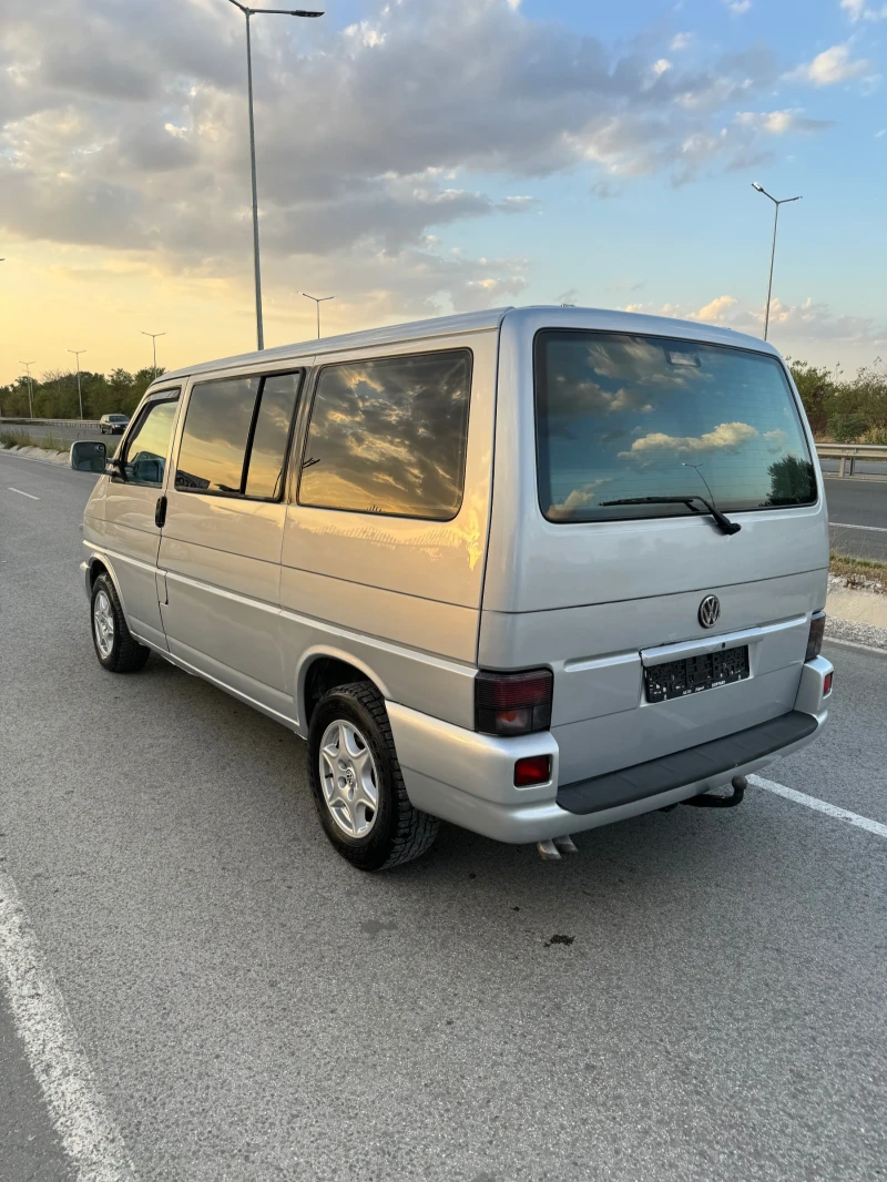 VW Multivan 2.5, снимка 5 - Автомобили и джипове - 47508136