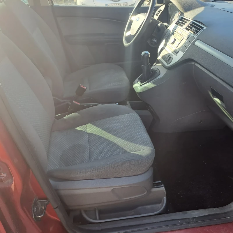 Ford C-max 1.6, снимка 15 - Автомобили и джипове - 48112259