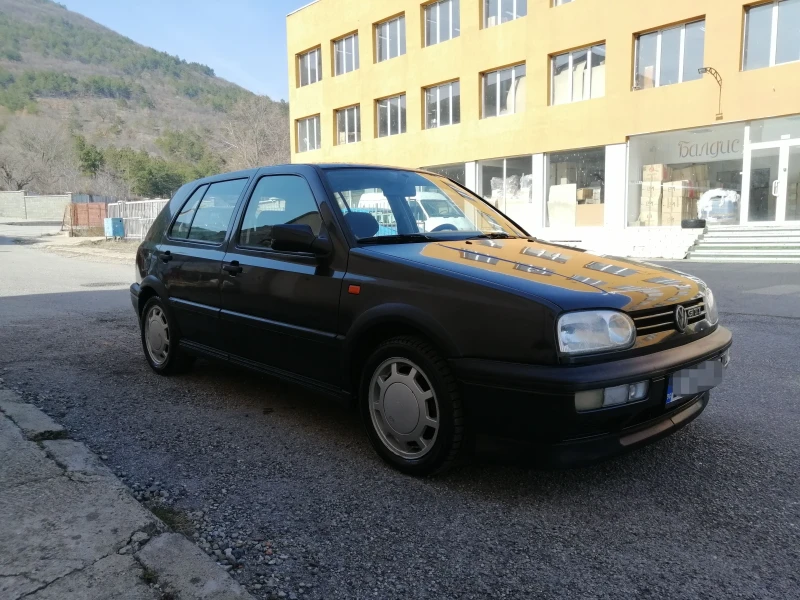 VW Golf 2.0 Gti, снимка 2 - Автомобили и джипове - 49149951