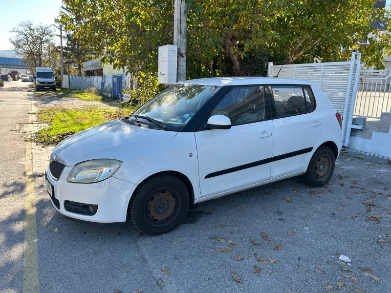 Skoda Fabia, снимка 9 - Автомобили и джипове - 52255650