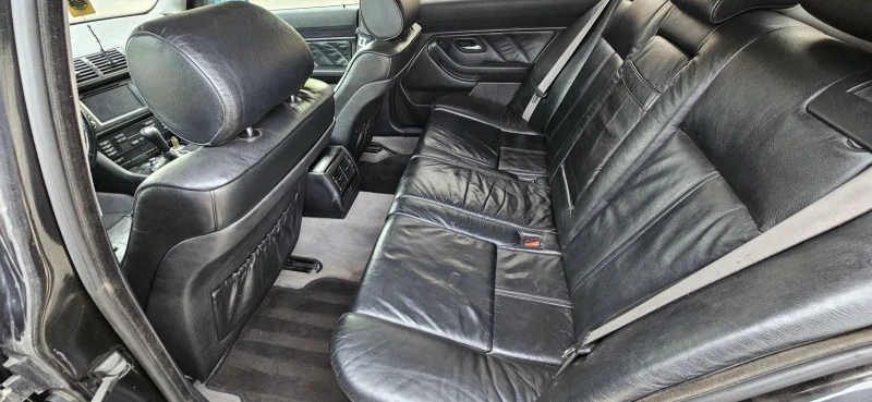 BMW 523, снимка 8 - Автомобили и джипове - 52461869