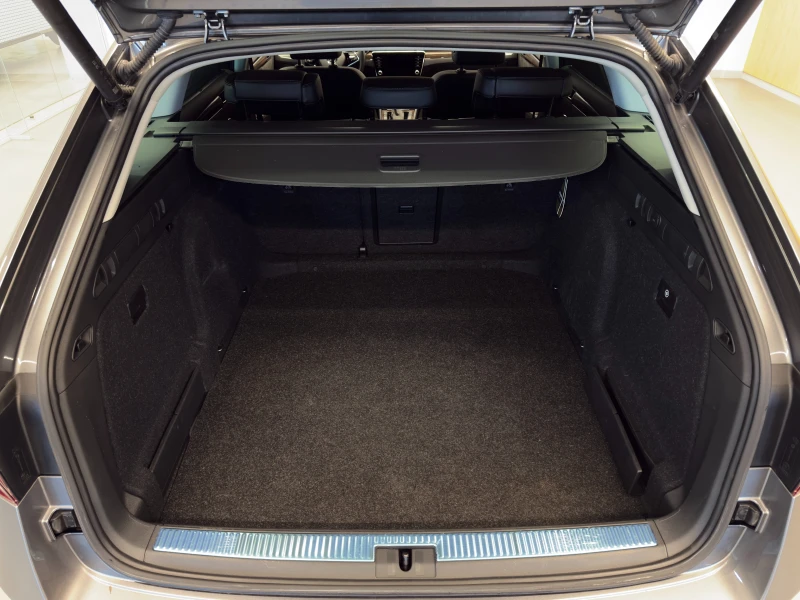 Skoda Superb SCOUT 4×4, снимка 17 - Автомобили и джипове - 52886457