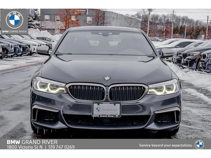 BMW 550 * M550 | SUNROOF | LEATHER | BLIND SPOT | NAV * CA, снимка 10 - Автомобили и джипове - 52959484