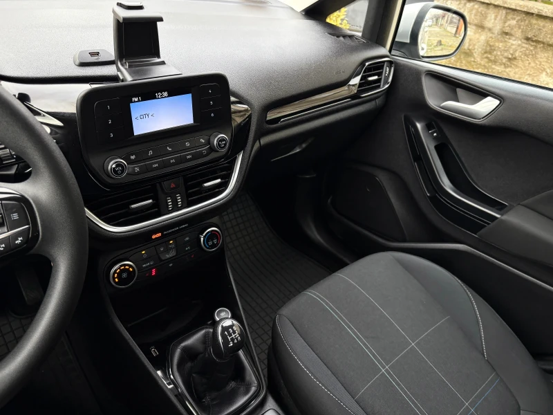 Ford Fiesta 1.1i TREND 121 000км* , снимка 13 - Автомобили и джипове - 53597585