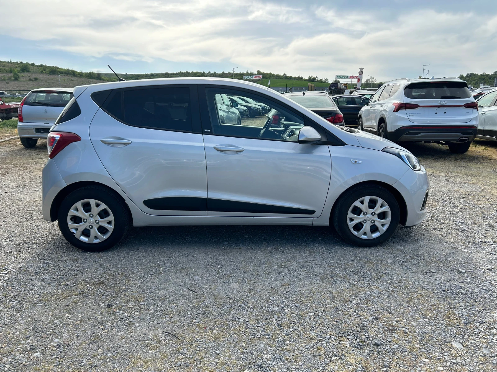 Hyundai I10 1.0i euro6 - изображение 4