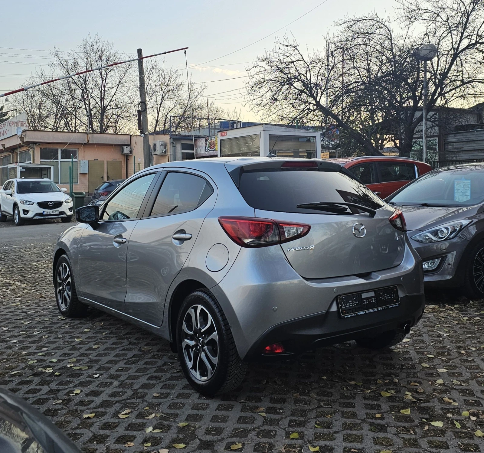 Mazda 2 1.5 Автоматик Exclusive-Line Skyactiv Technology - изображение 3