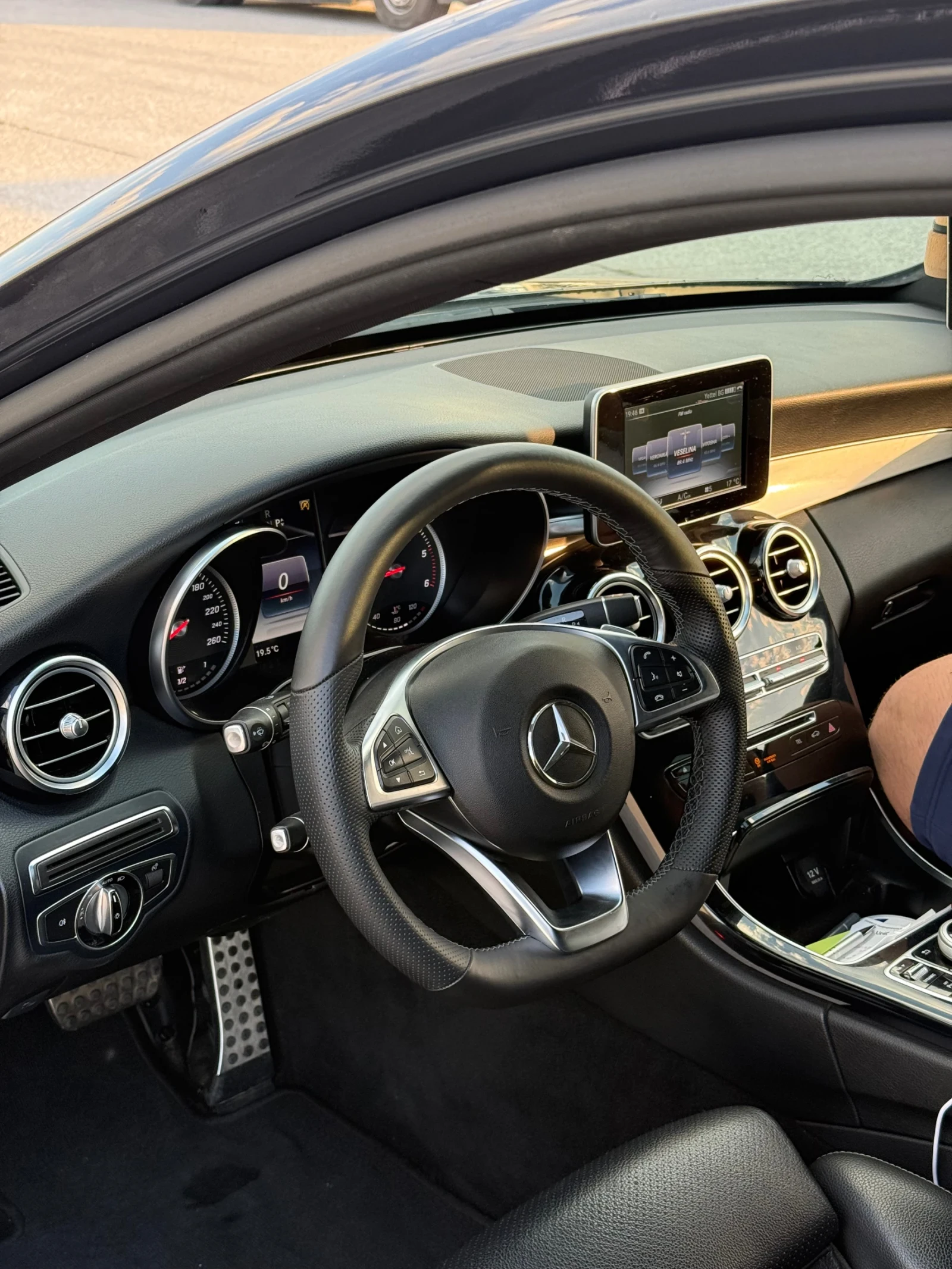 Mercedes-Benz C 250 AMG - изображение 7