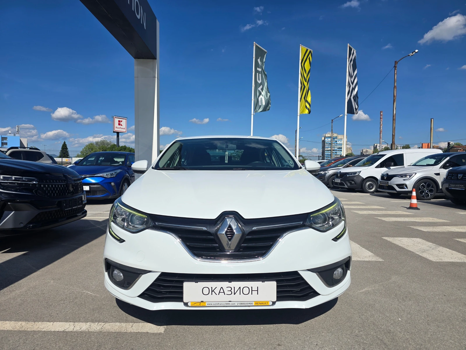 Renault Megane 1.3 Tce / EDC - изображение 2