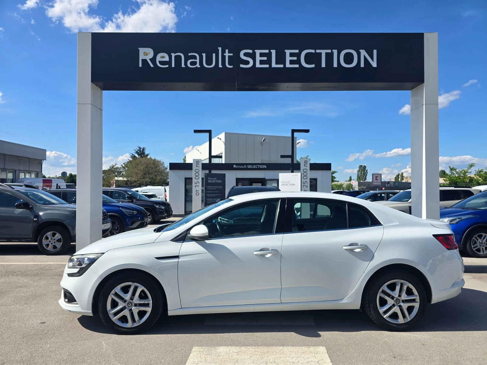 Renault Megane 1.3 Tce / EDC - изображение 3