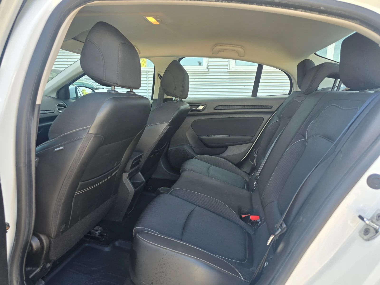 Renault Megane 1.3 Tce / EDC - изображение 7