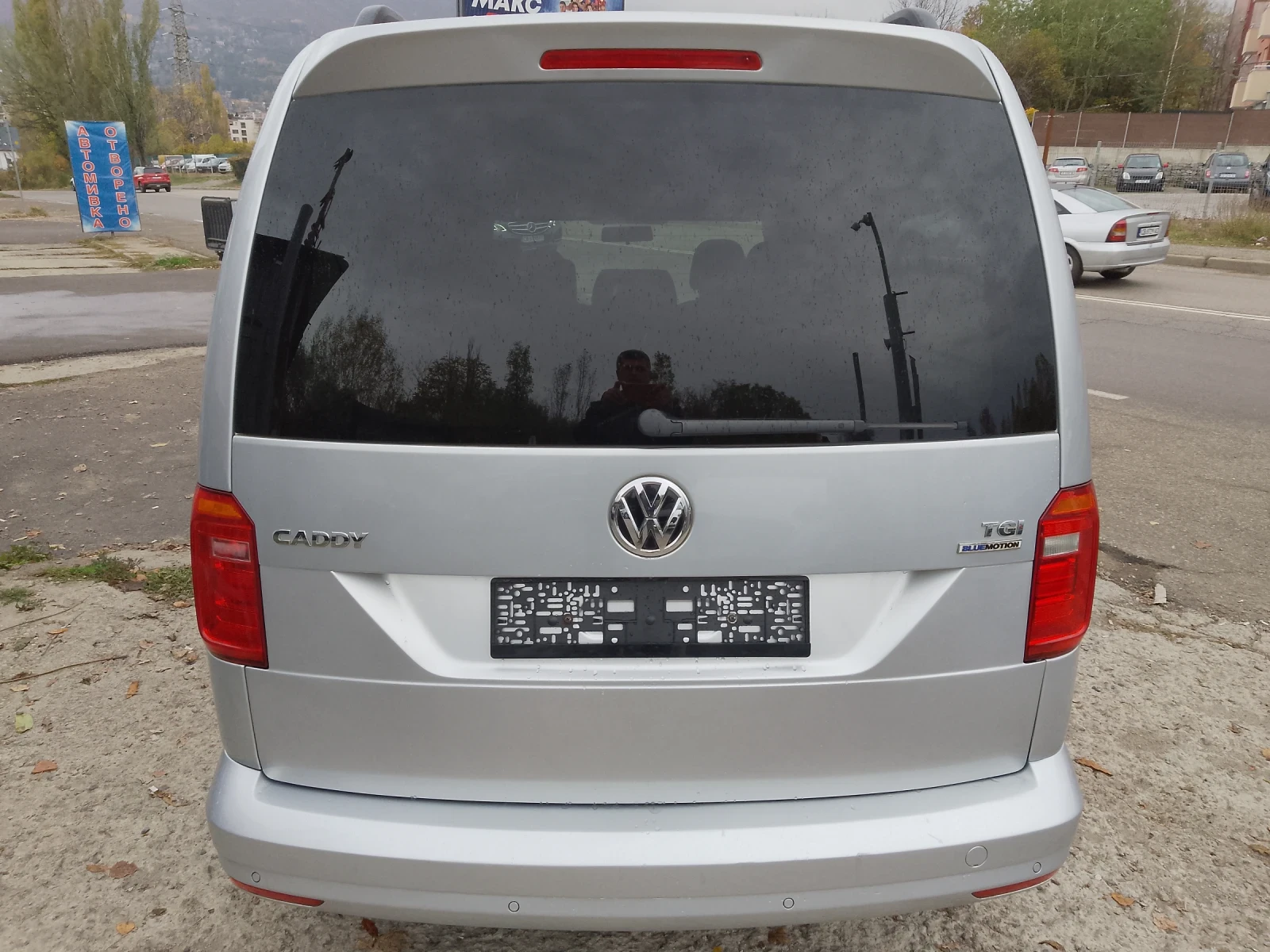 VW Caddy 1.4 TGI/MAXI/6+ 1  | Mobile.bg   6