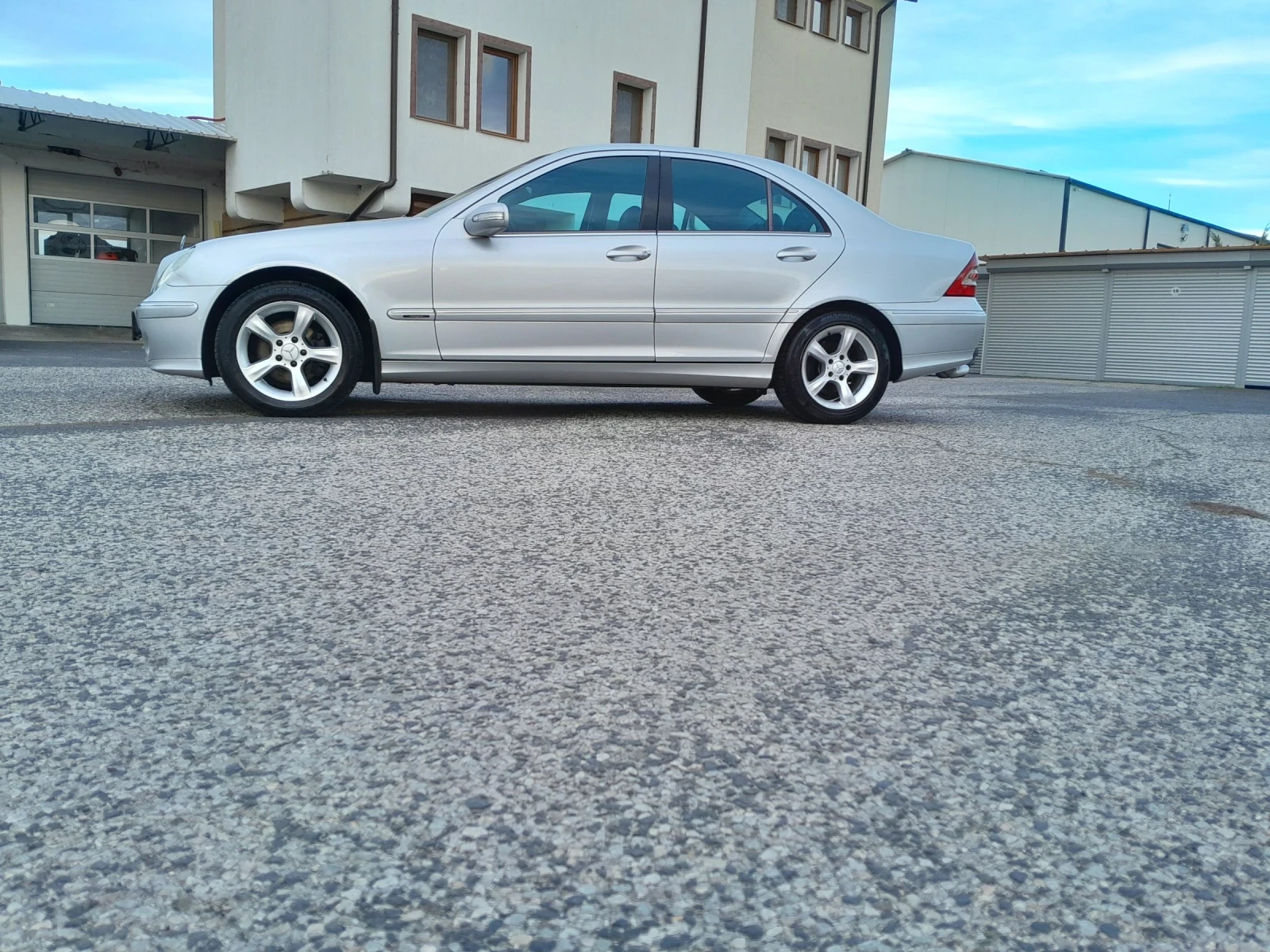 Mercedes-Benz C 220  - изображение 10