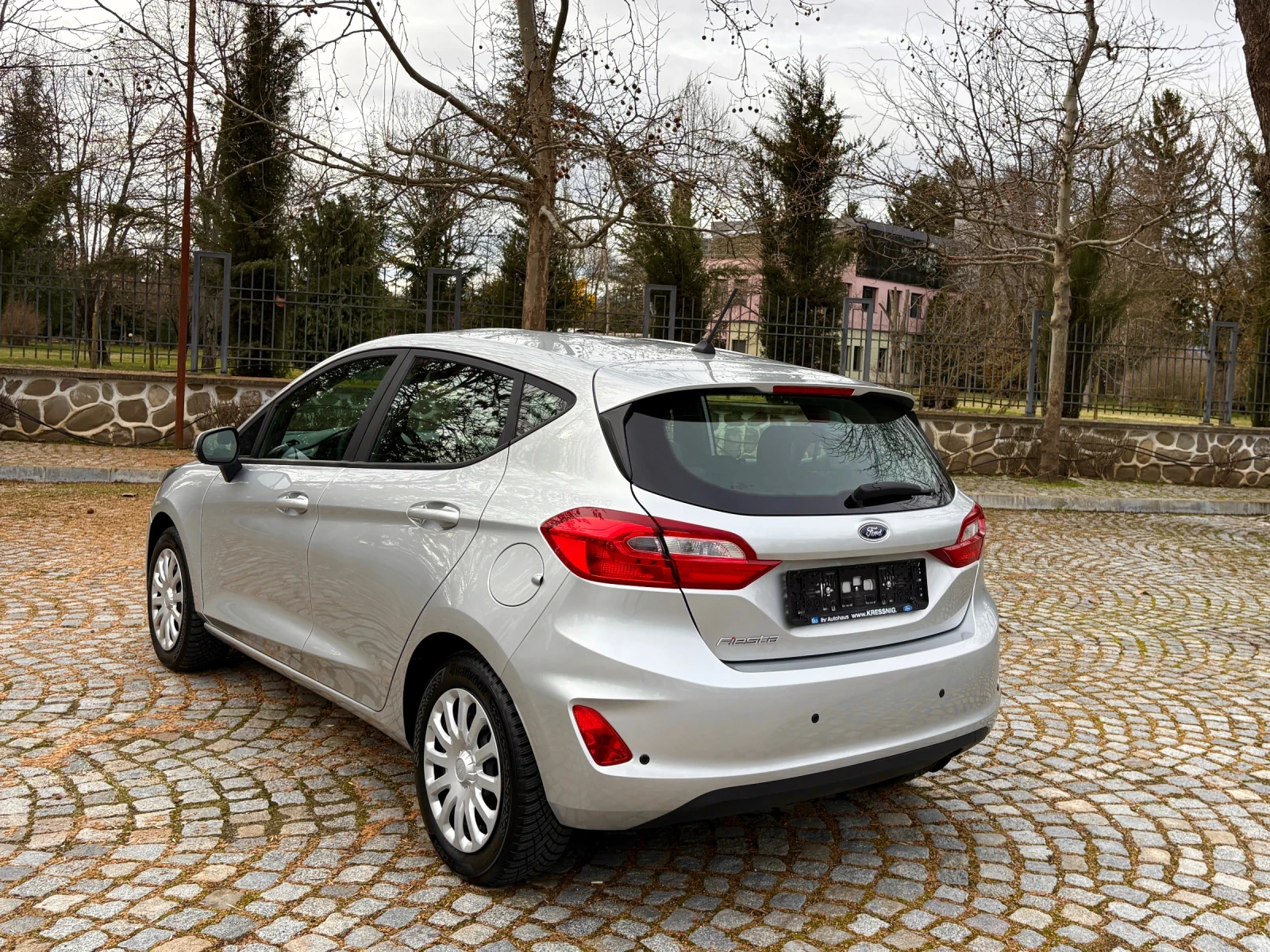 Ford Fiesta 1.1i TREND 121 000км*  - изображение 3