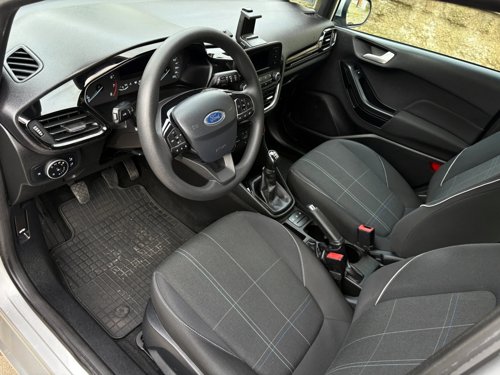 Ford Fiesta 1.1i TREND 121 000км*  - изображение 7