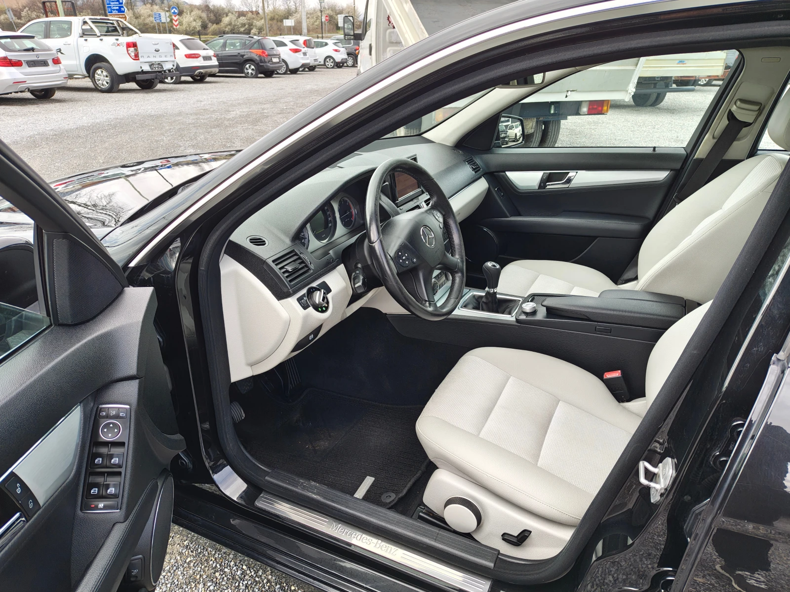 Mercedes-Benz C 220 2.2 D   646811, снимка 11 - Автомобили и джипове - 54005251